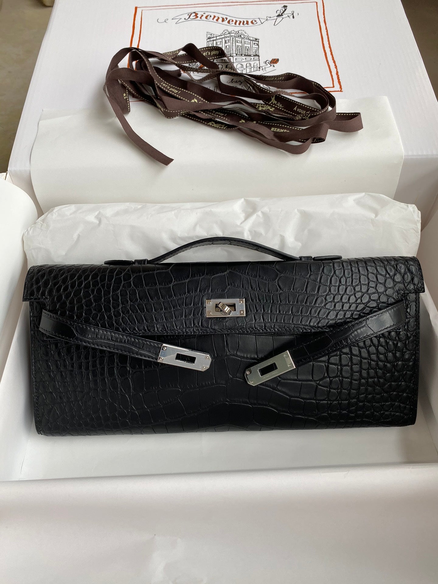 KELLY CUT 31 IN BLACK ALLIGATOR LEATHER WITH SILVER HARDWARE (MADE-TO-ODER)