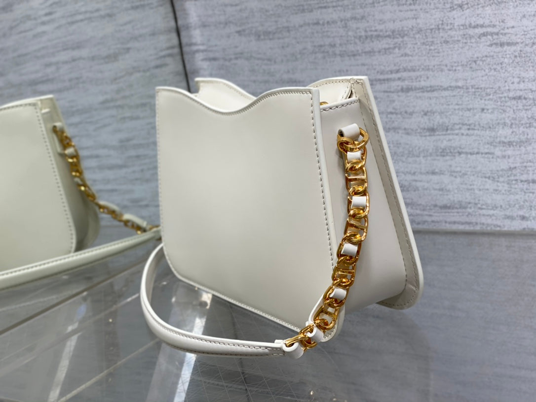 HOBO SIGNATURE 23 BAG IN WHITE LAMBSKIN