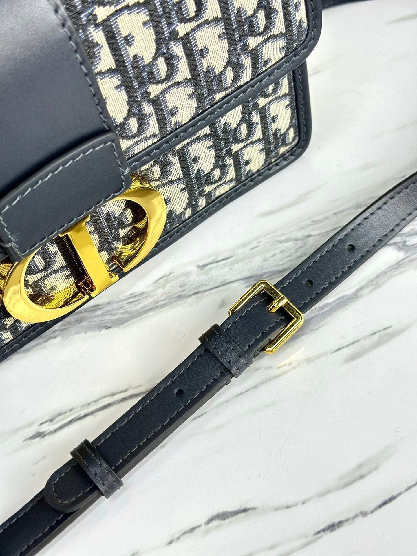 MONTAIGNE 25 BAG IN BLUE OBLIQUE JACQUARD