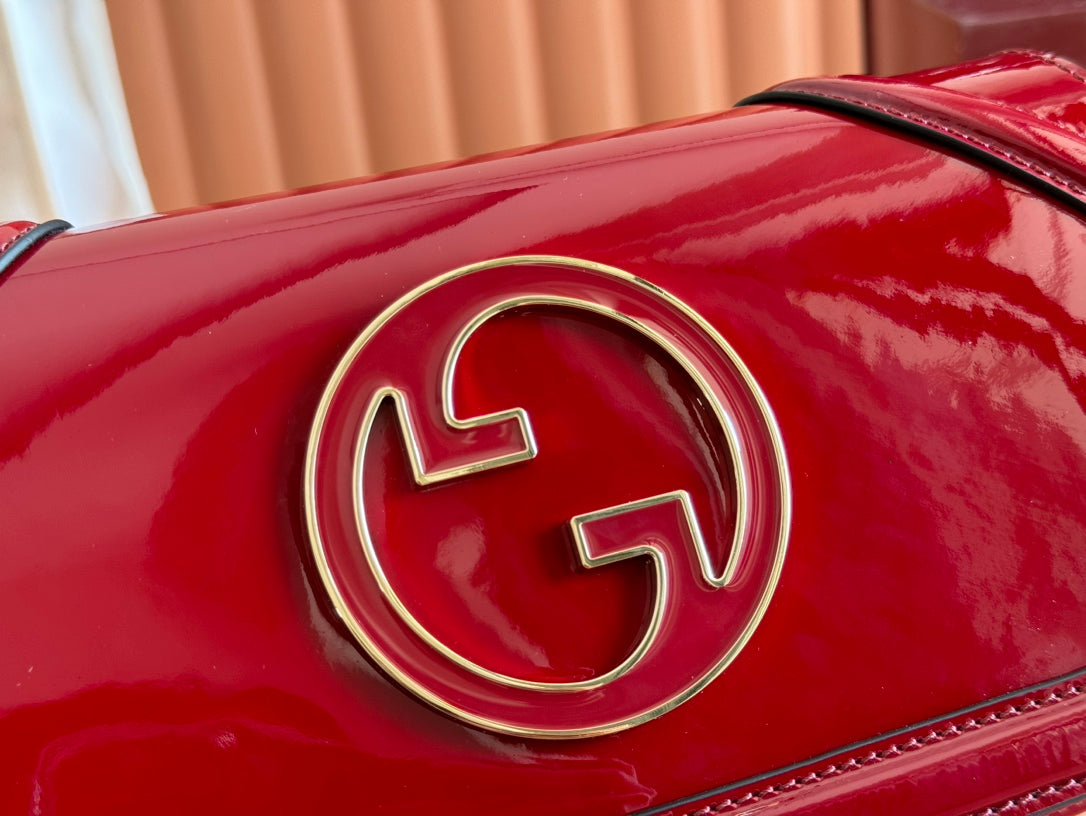 MEDIUM BLONDIE SHOULDER BAG 26.5 IN RED PATENT CALFSKIN