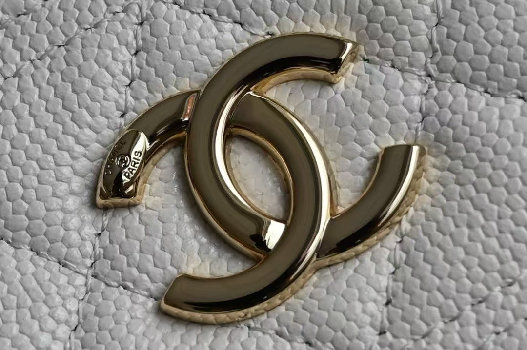 COSMETIC BAG 19 IN WHITE GRAINED CALFSKIN GOLD HARDWARE