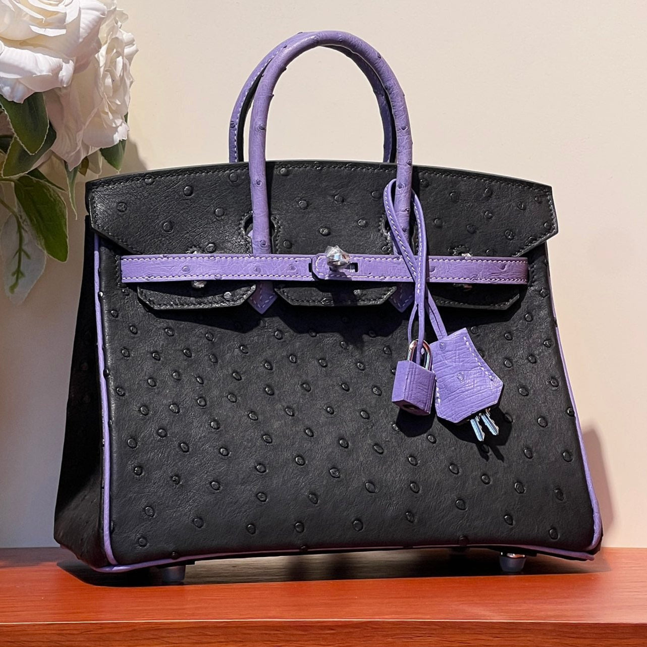 KELLY SELLIER 25 BAG IN BLACK MIX AMETHYST PURPLE OSTRICH LEATHER (MADE-TO-ODER)