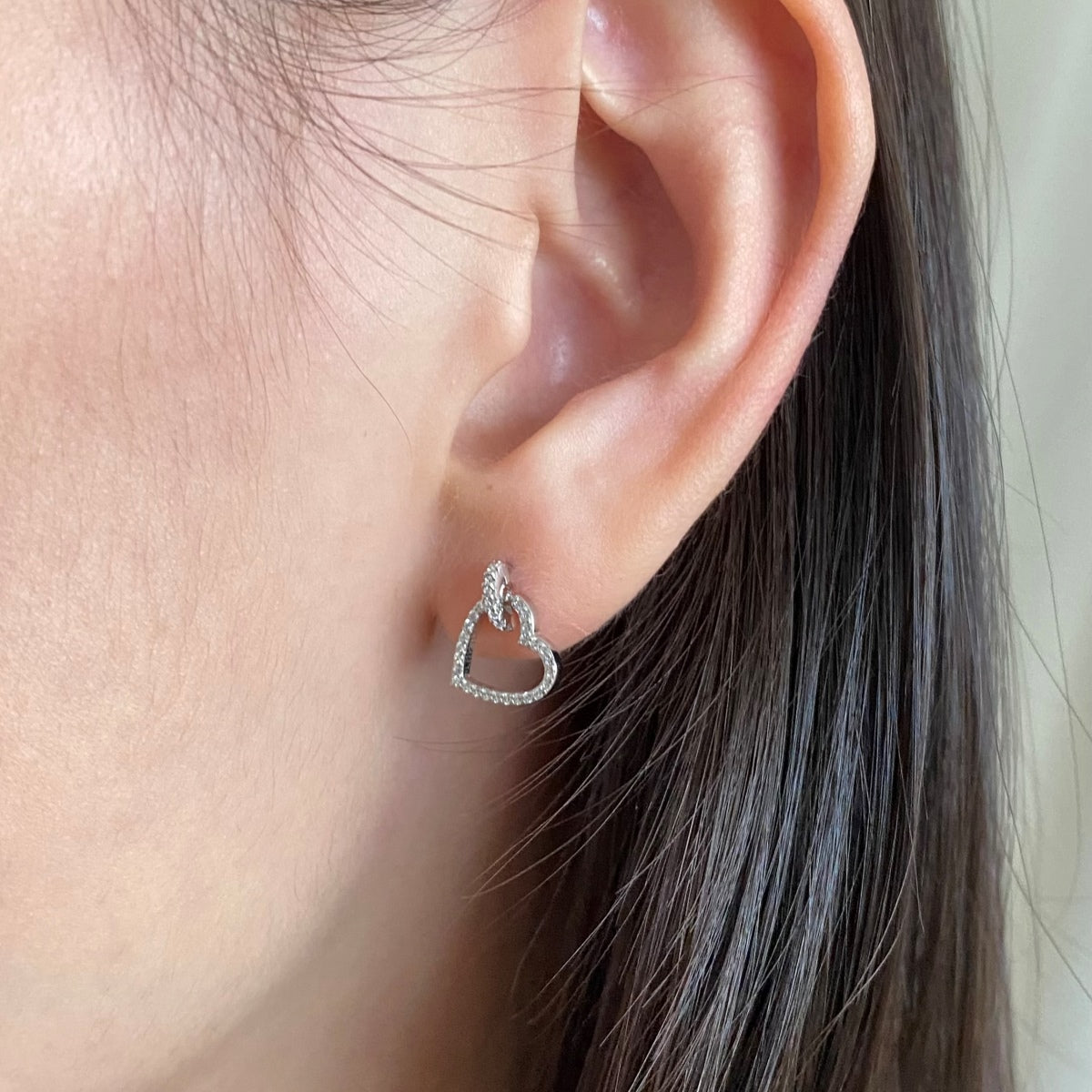 [AURORA]Dainty Heart Shape Earrings