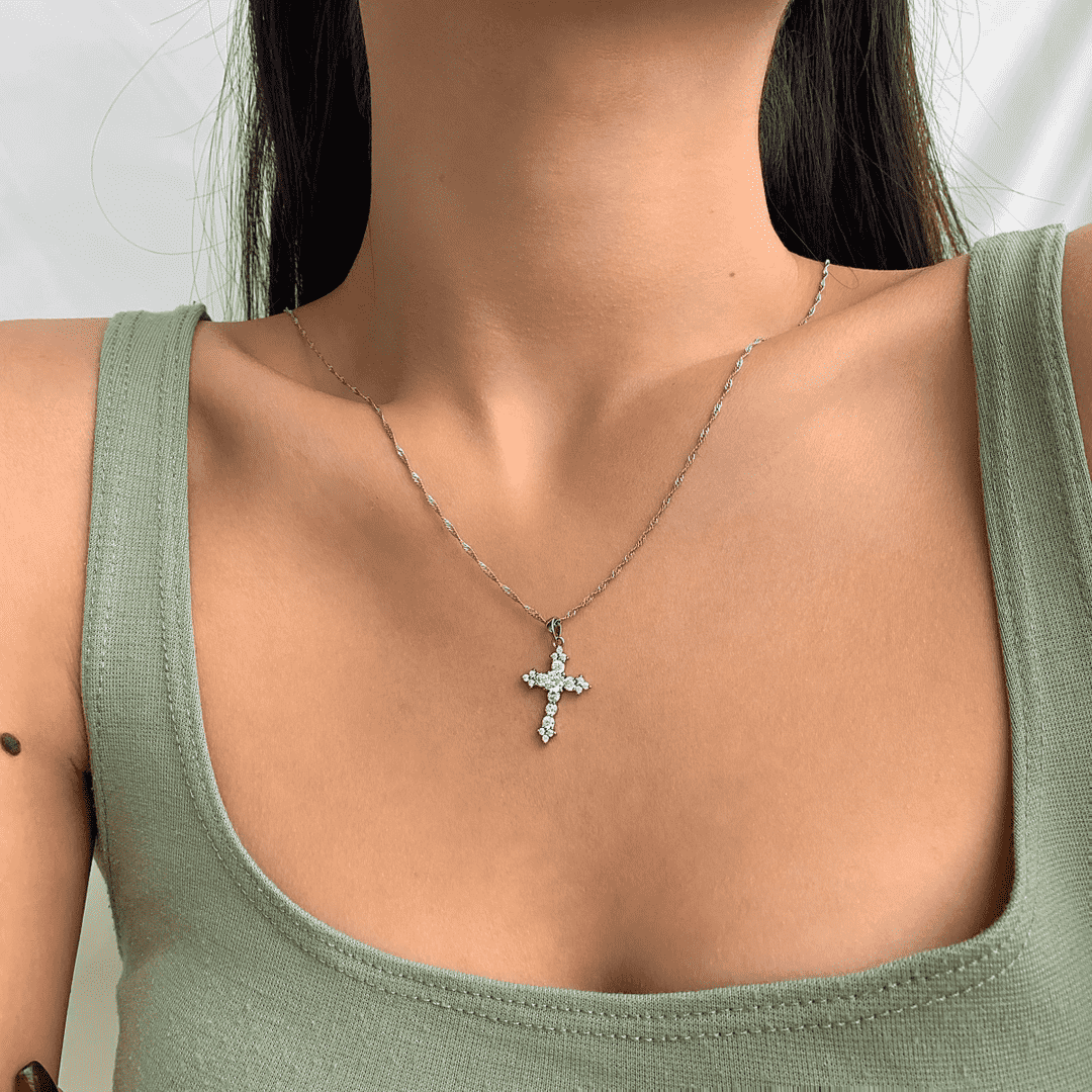 [AURORA]Delicate Cross Shape Necklace