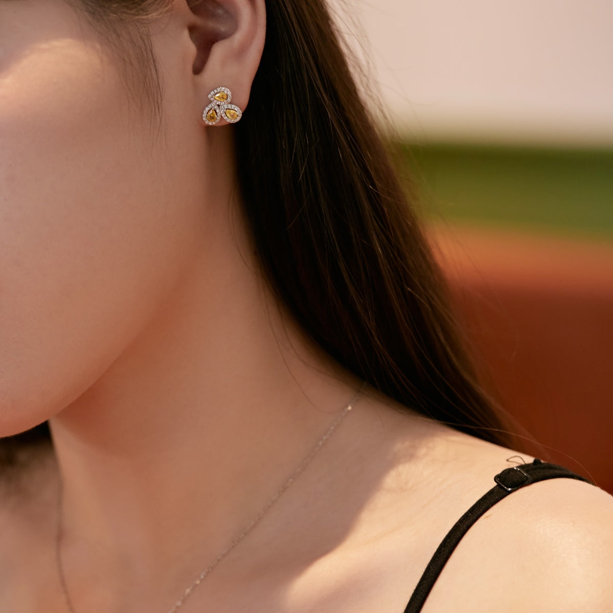 [AURORA]Ornate Flower Shape Pear Cut Lover Earrings