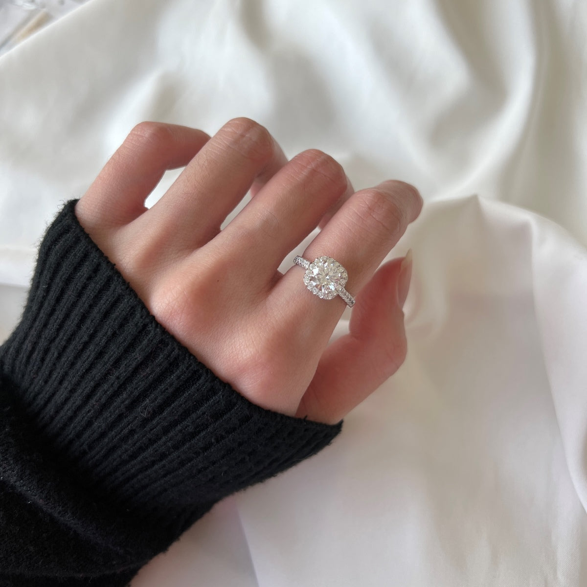 [AURORA]Dazzling Resplendent Round Cut Wedding Ring