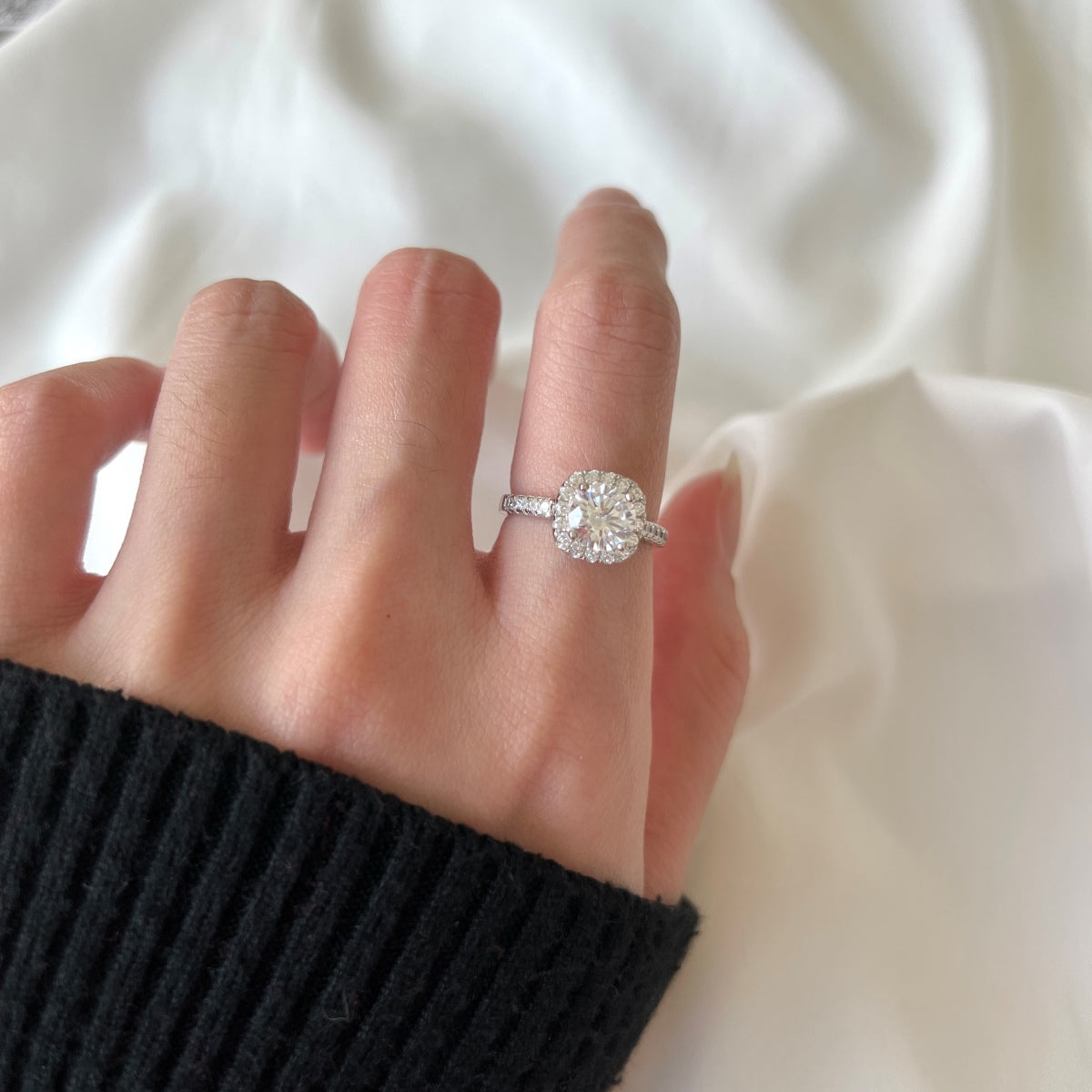 [AURORA]Dazzling Resplendent Round Cut Wedding Ring