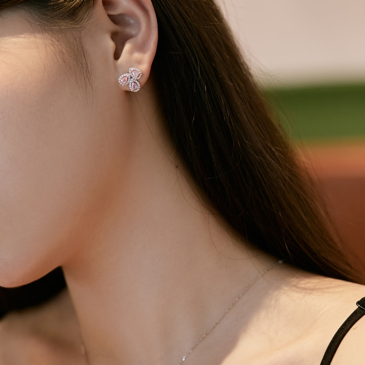 [AURORA]Ornate Flower Shape Pear Cut Lover Earrings