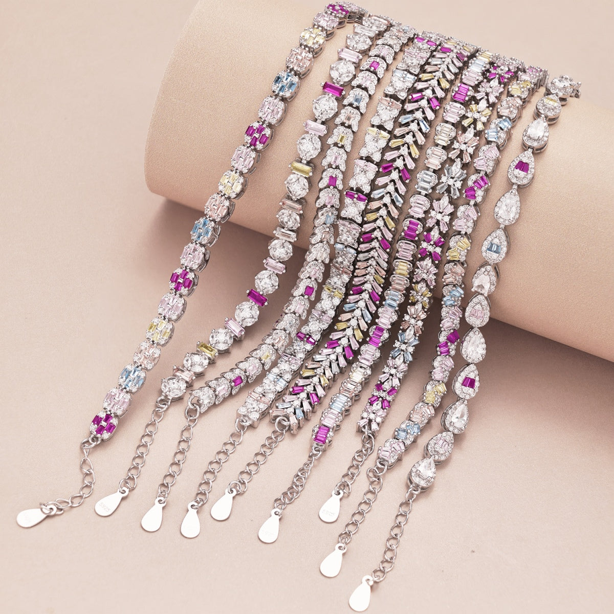 [AURORA]Dainty Radiant Emerald Cut Daily Bracelet