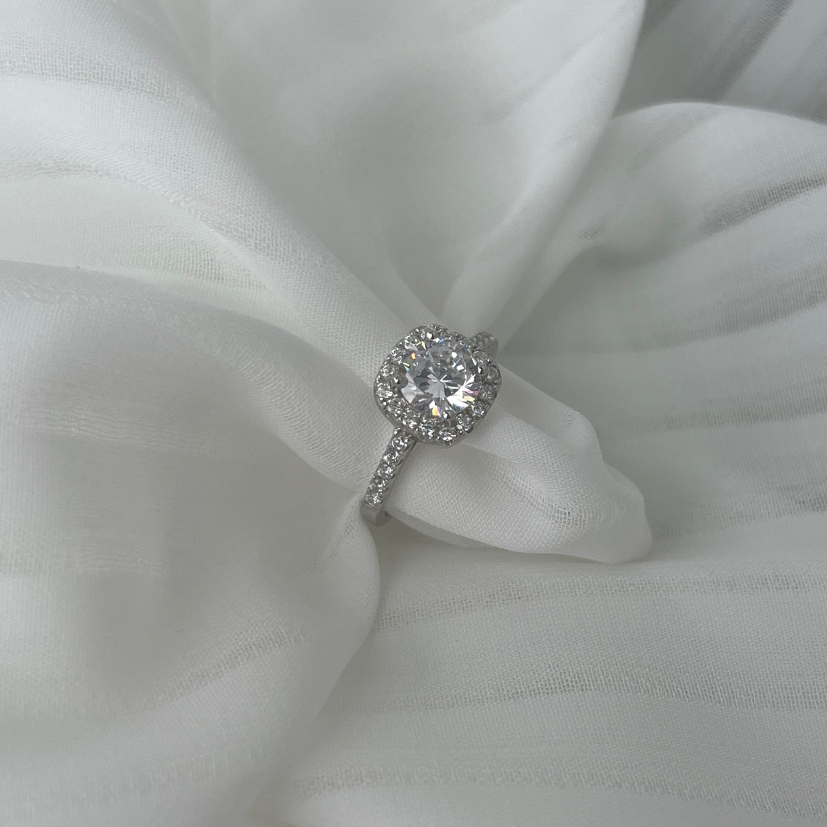 [AURORA]Dazzling Resplendent Round Cut Wedding Ring