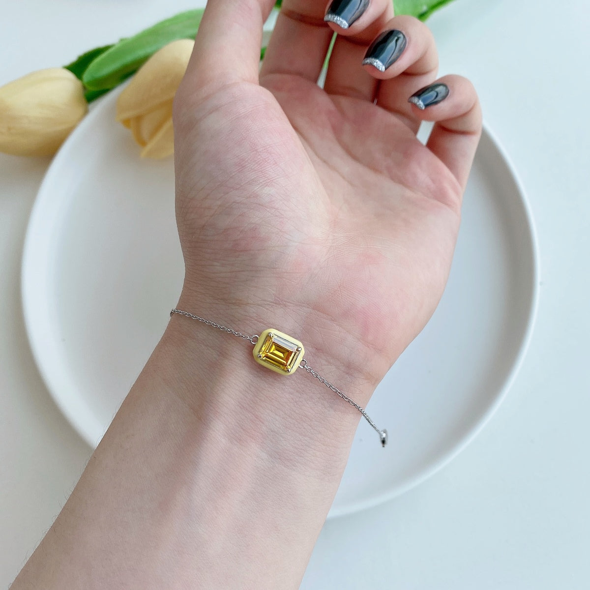 [AURORA]2.0 Carat Sparkling Colorful Emerald Cut Daily Bracelet