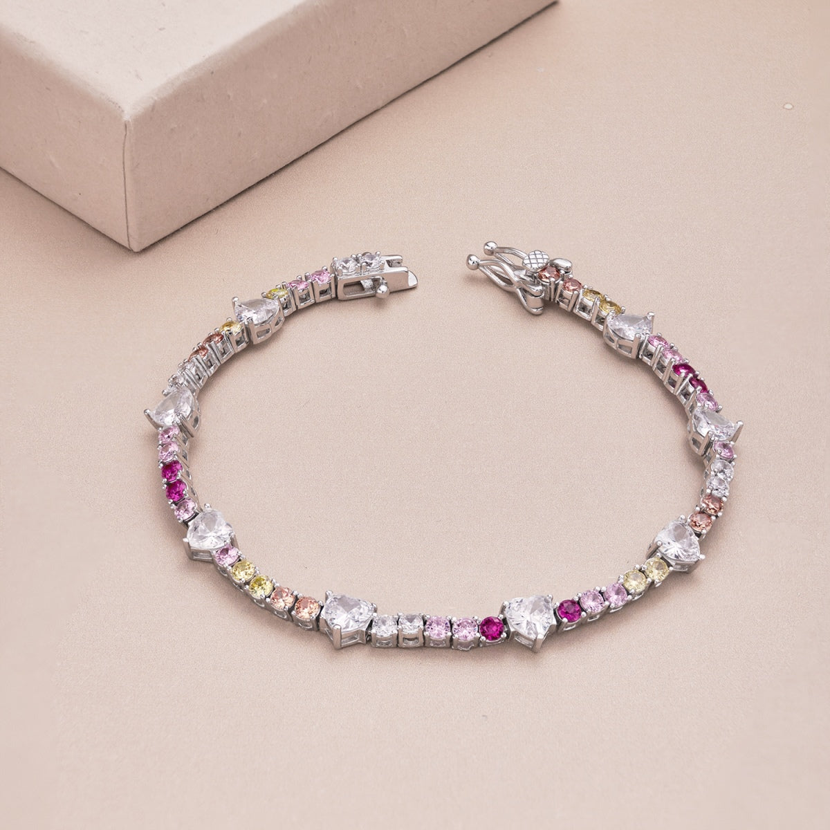 [AURORA]Romantic Heart Shape Round Cut Lover Bracelet