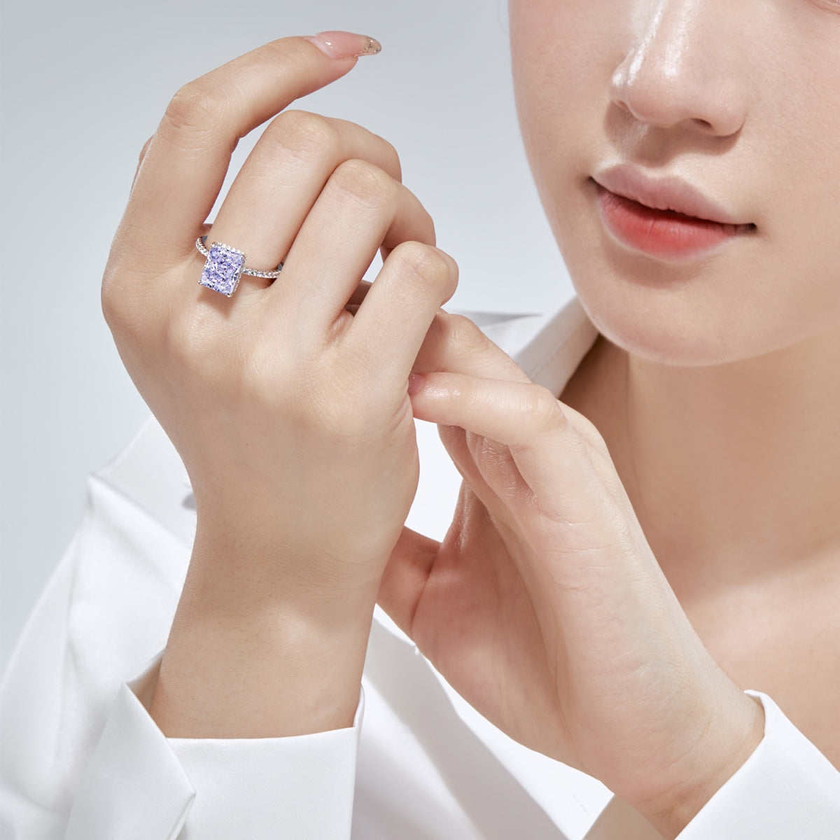 [AURORA]4.0 Carat Luxurious Engagement Ring