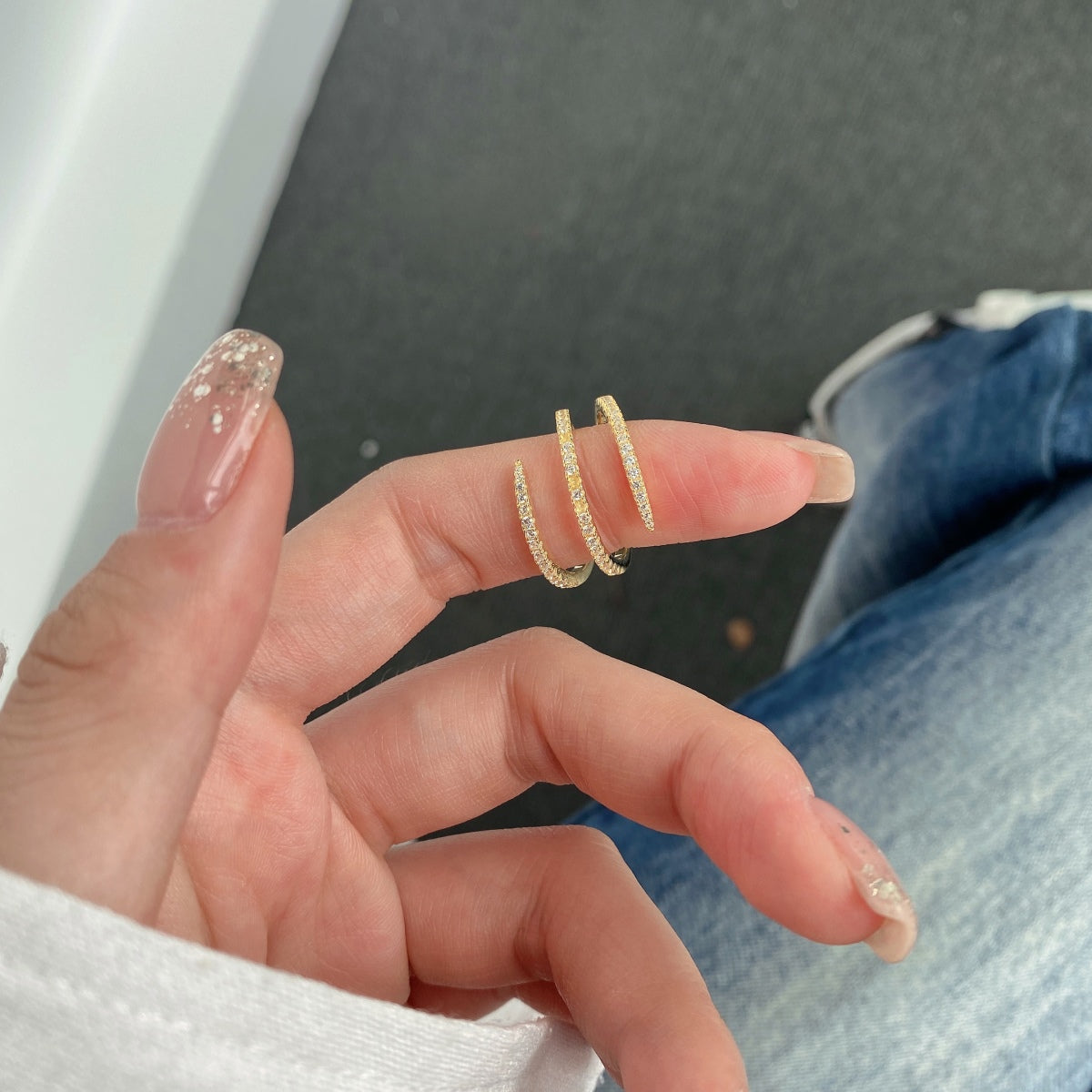 [AURORA]Unique Vibrant Entangle Daily Ring