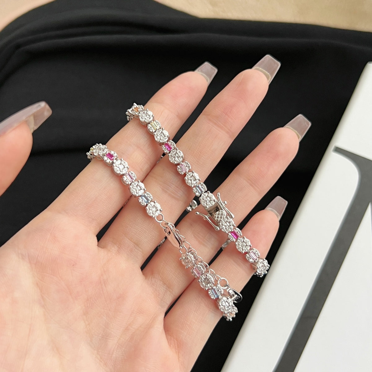 [AURORA]Dazzling Radiant Multi Cut Daily Bracelet