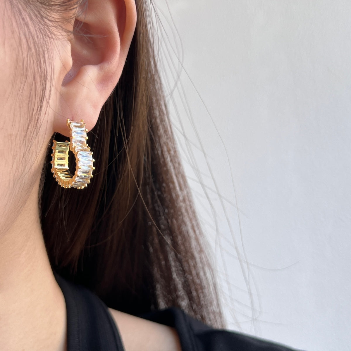 [AURORA]Radiant Heart Cutout Earrings