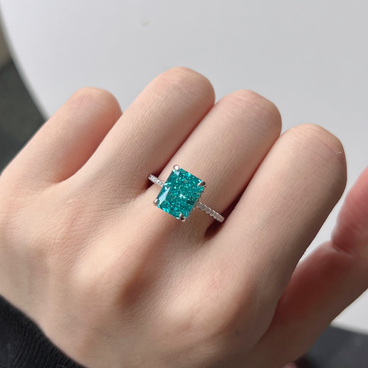 [AURORA]4.0 Carat Luxurious Engagement Ring