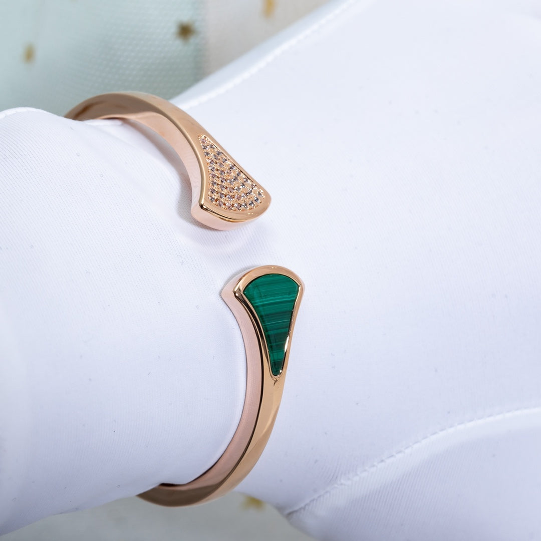 [AURORA]DREAM ARMBAND OFFEN MALACHIT ROTGOLD