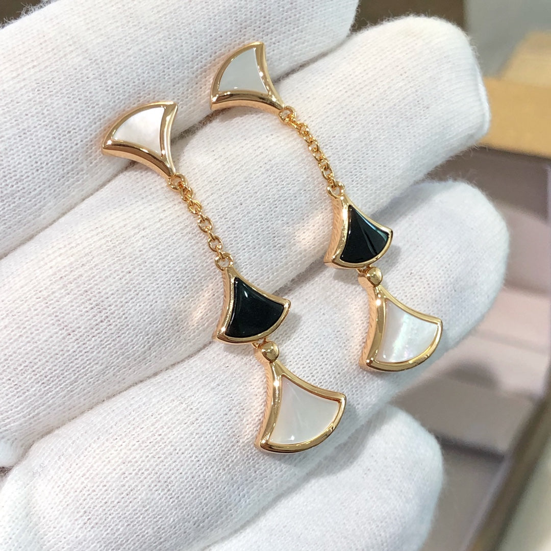 [AURORA]DREAM EARRINGS 3 MOTIFS ONYX MOP PINK GOLD