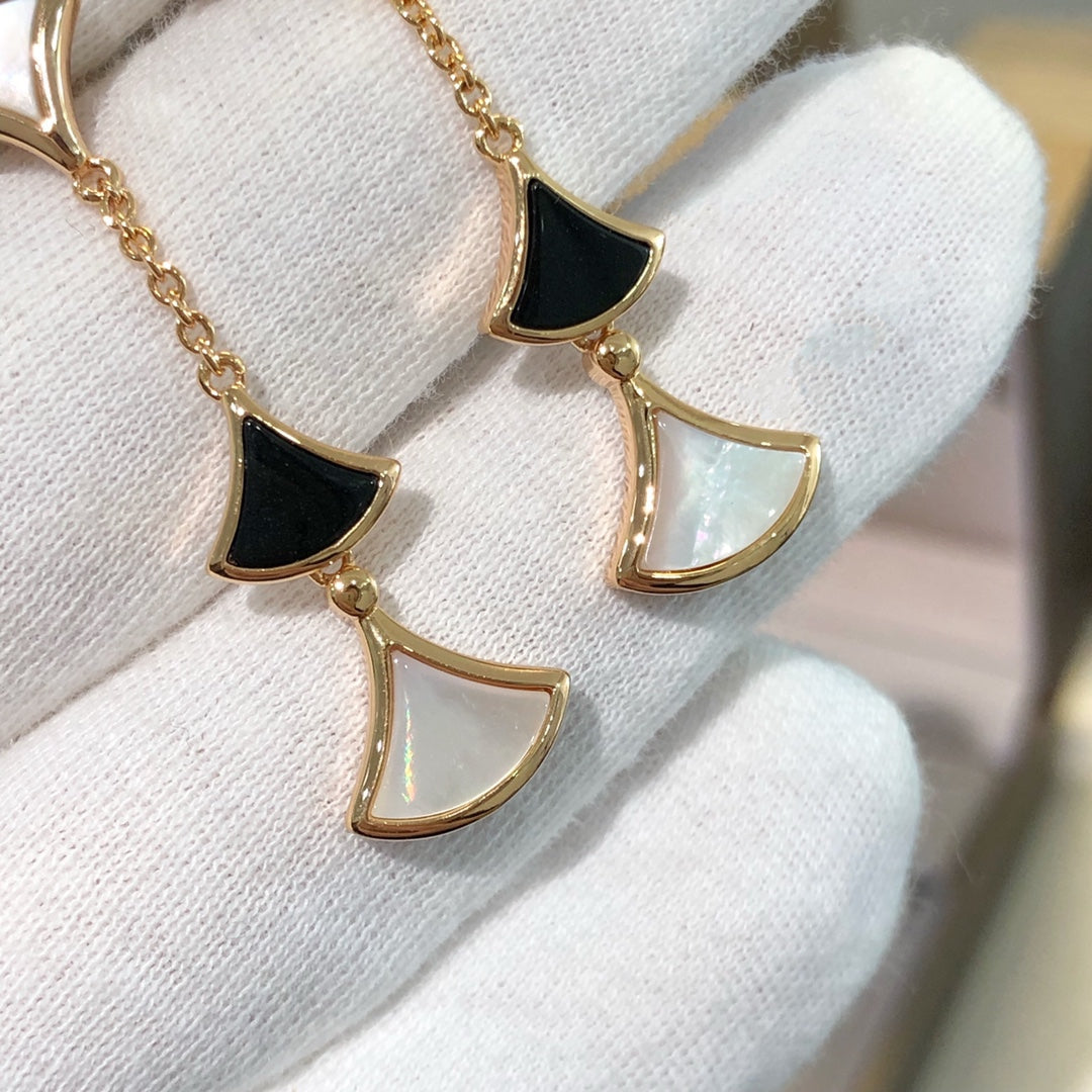 [AURORA]DREAM EARRINGS 3 MOTIFS ONYX MOP PINK GOLD