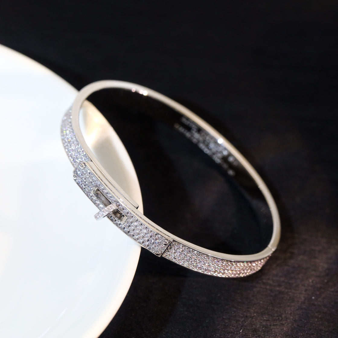 [AURORA]KELLY ARMBAND MIT DIAMANTEN 