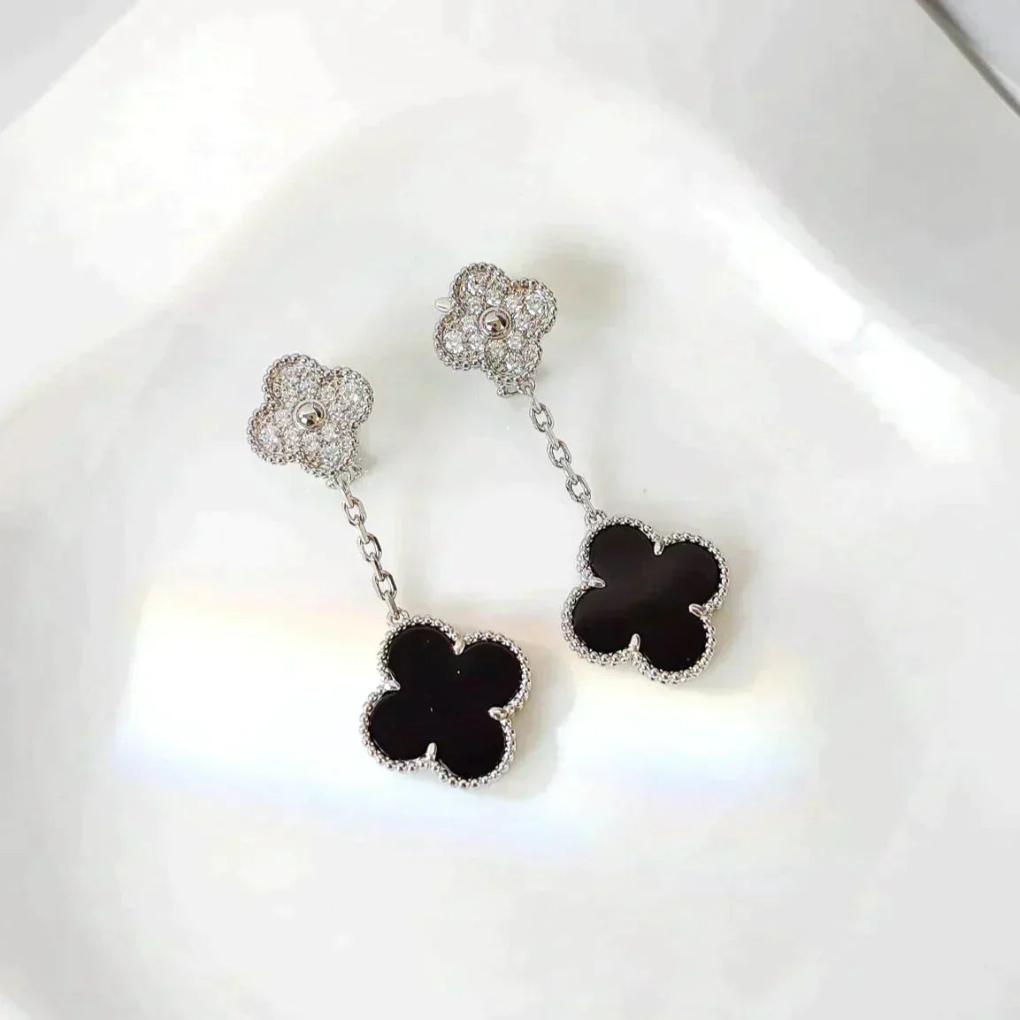 [basloveJW]CLOVER 2 MOTIFS DIAMOND ONYX OHRRINGE SILBER