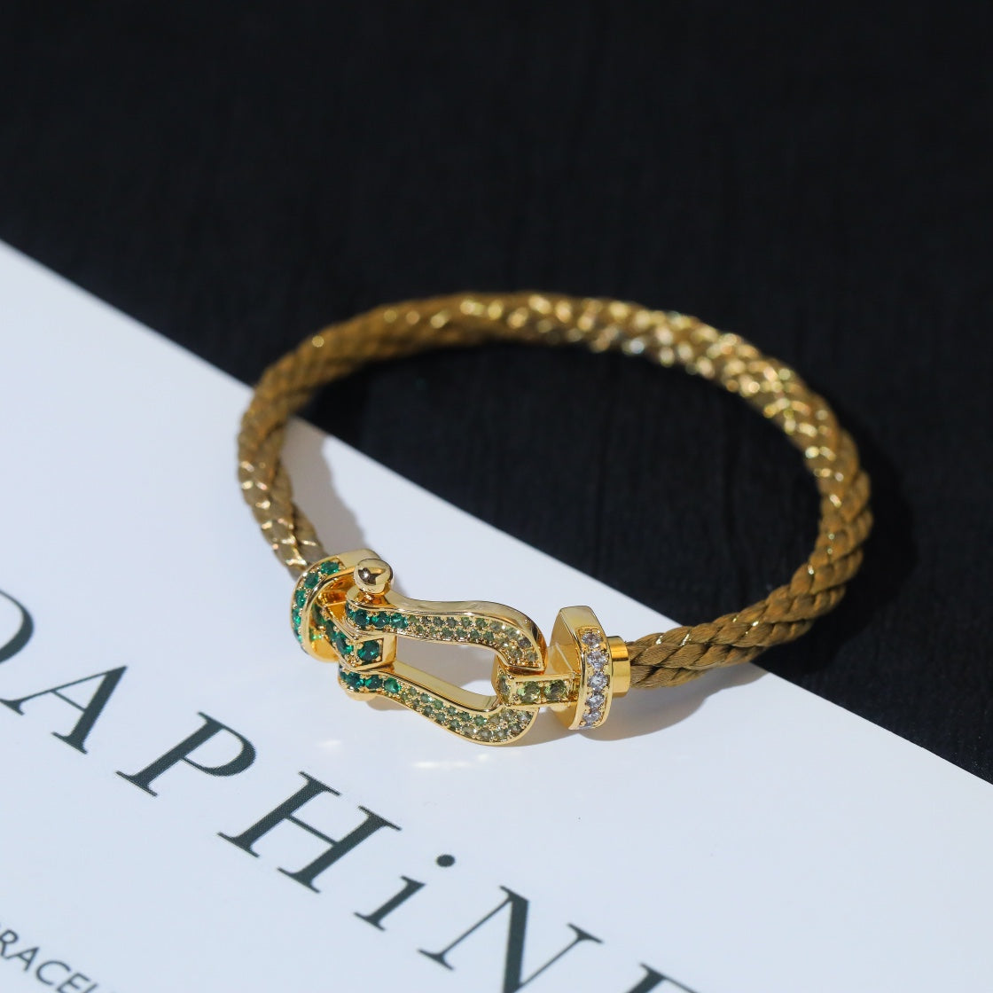 [AURORA]FORCE 10 GOLD GRÜNE DIAMANTEN GEPAART