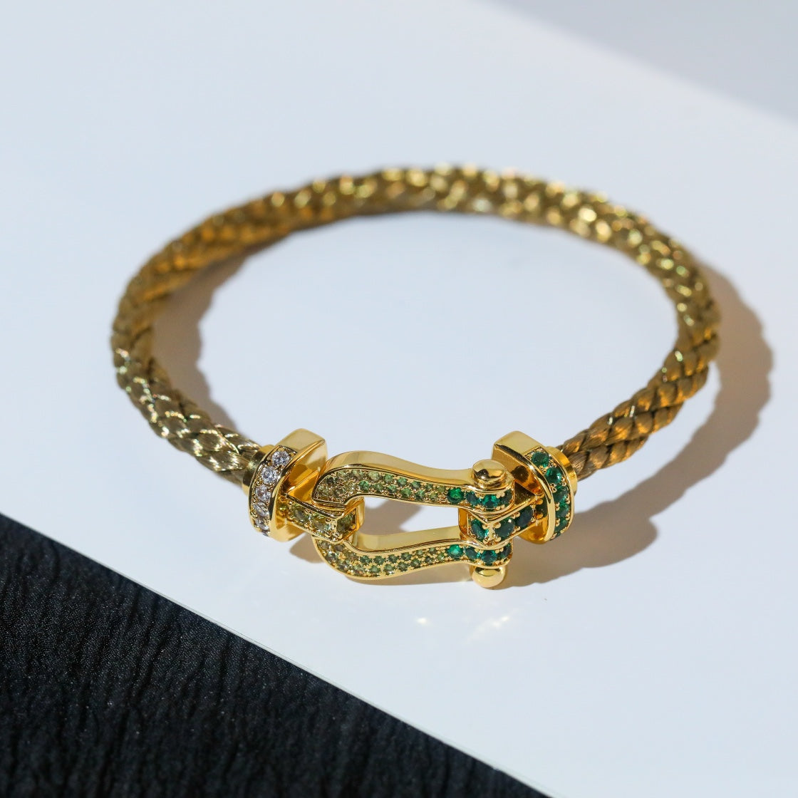 [AURORA]FORCE 10 GOLD GRÜNE DIAMANTEN GEPAART