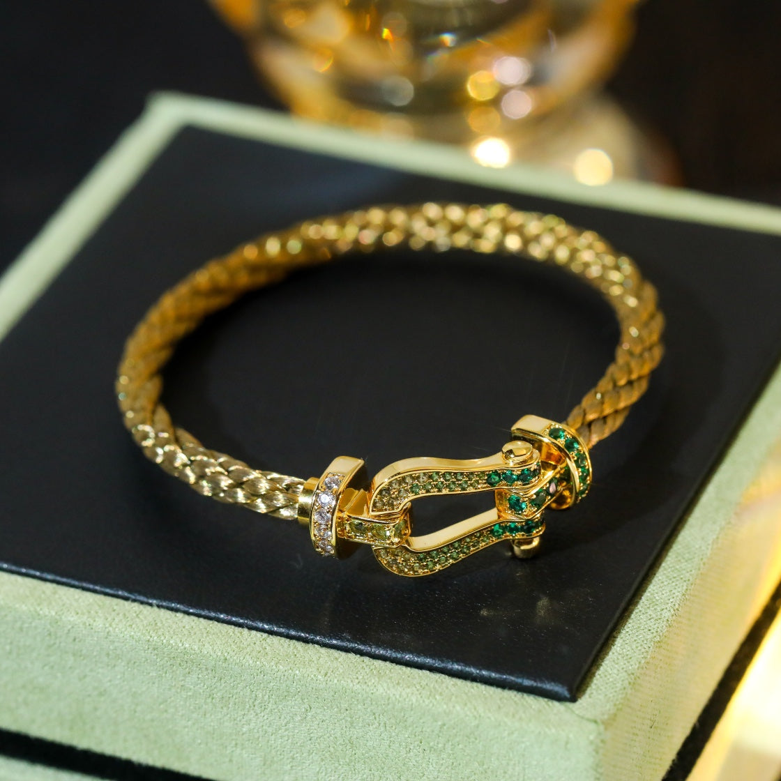 [AURORA]FORCE 10 GOLD GRÜNE DIAMANTEN GEPAART