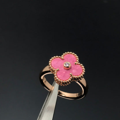 [basloveJW]Ring aus Rhodonit mit Kleeblatt-Motiv in Roségold