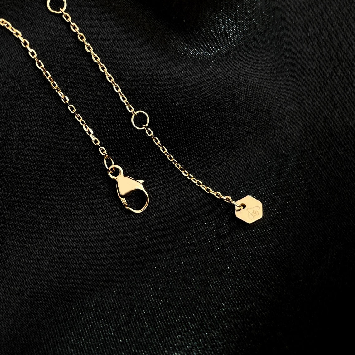 [AURORA]BEE MINI NECKLACE