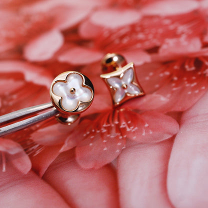 [AURORA]STAR AND SUN PINK GOLD MOP STUD EARRINGS