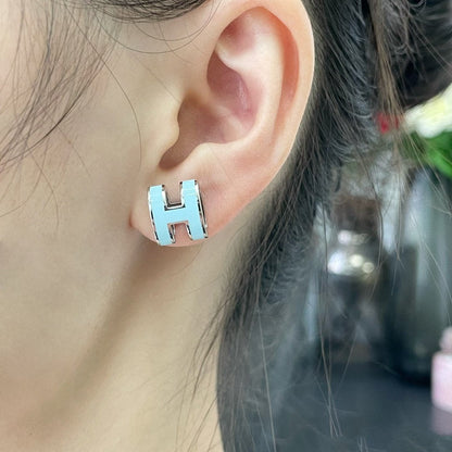 [AURORA]POP H SKY BLUE STUD EARRINGS