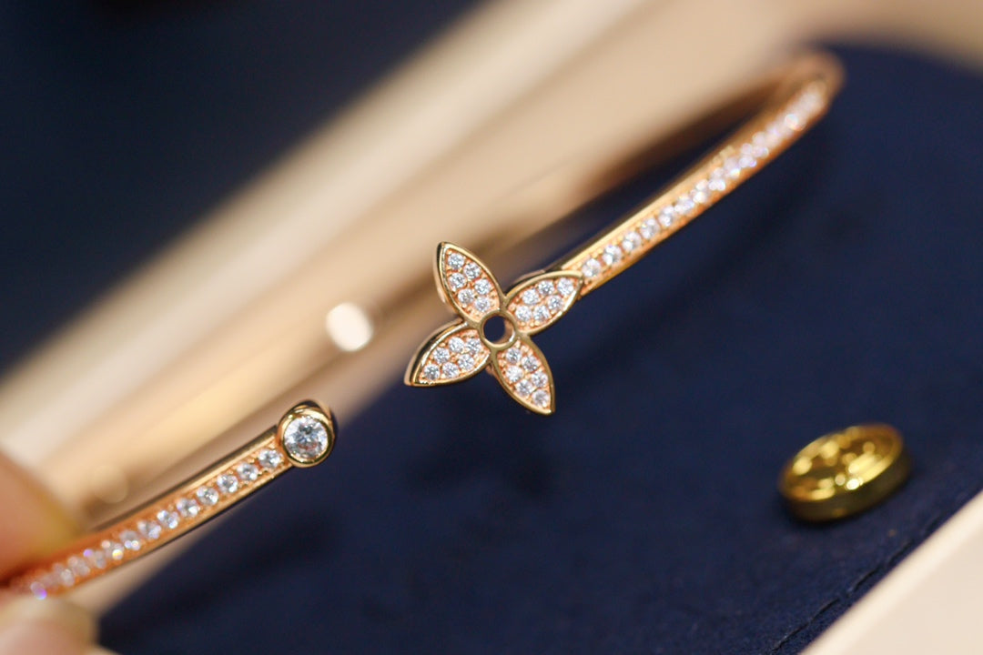 [AURORA]IDYLLE PINK GOLD OPEN BRACELET DIAMOND PAVED