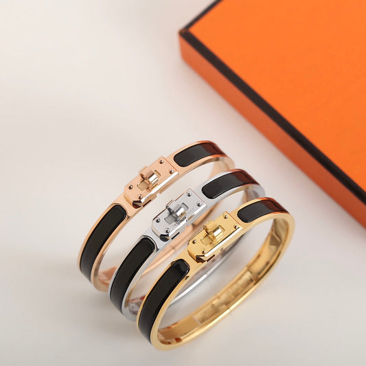 [AURORA]HM KELLY SCHWARZES ARMBAND