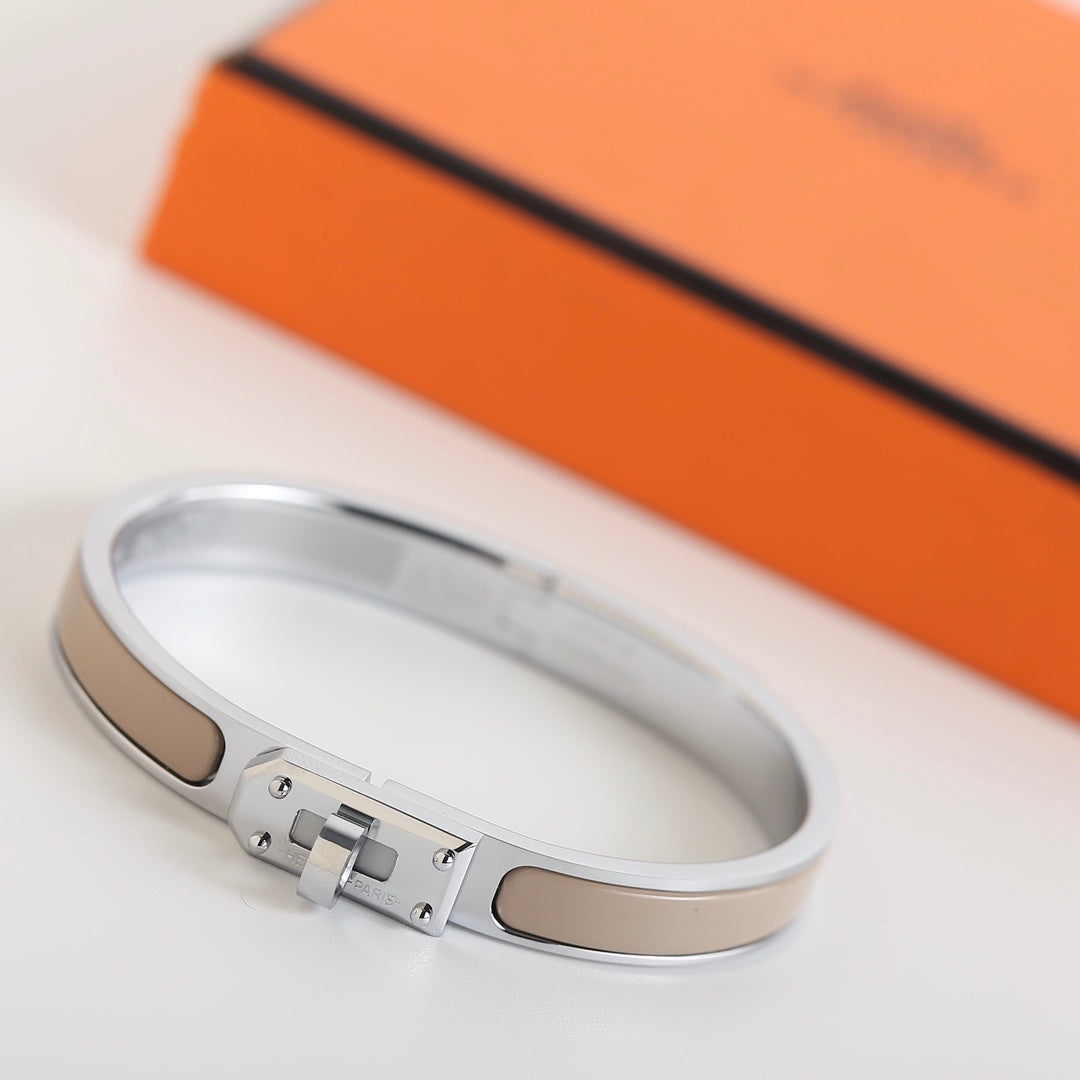 [AURORA]HM KELLY GRAUES ARMBAND