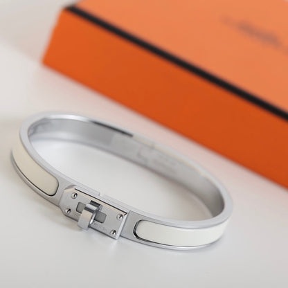 [AURORA]HM KELLY WEISSES ARMBAND