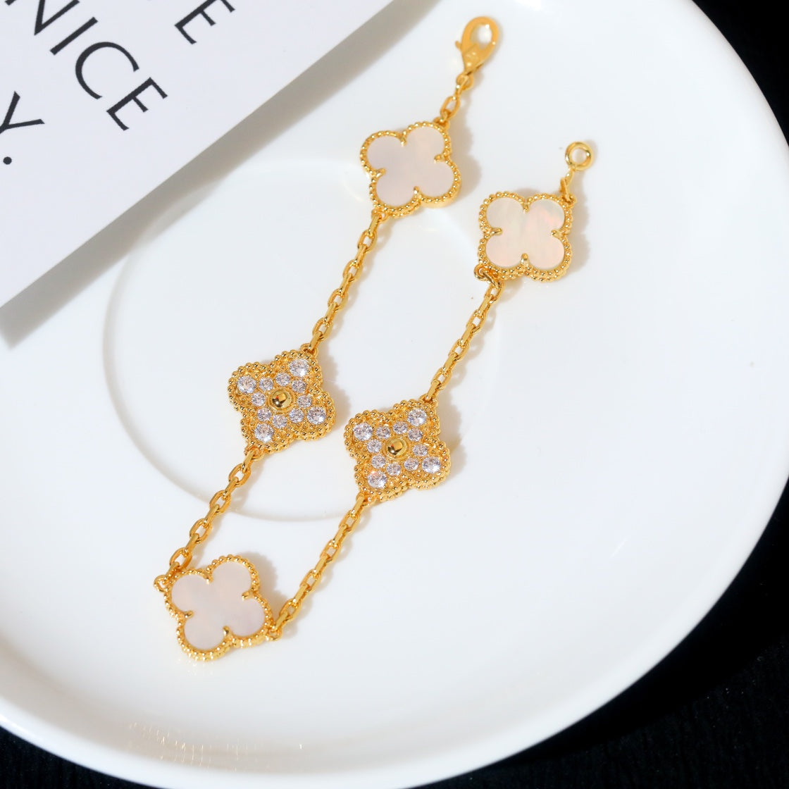 [AURORA]CLOVER BRACELET 5 MOTIF WHITE MOP DIAMOND