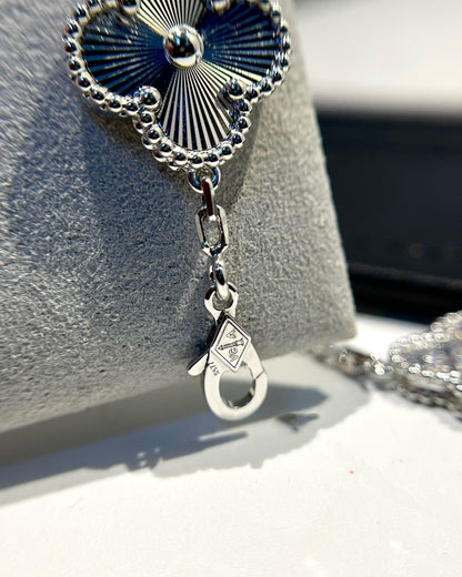 [basloveJW]Silberarmband mit 5 Kleeblatt-Motiven und Diamanten