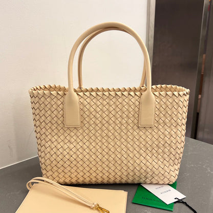 SMALL CABAT 32 IN CREAM LAMBSKIN