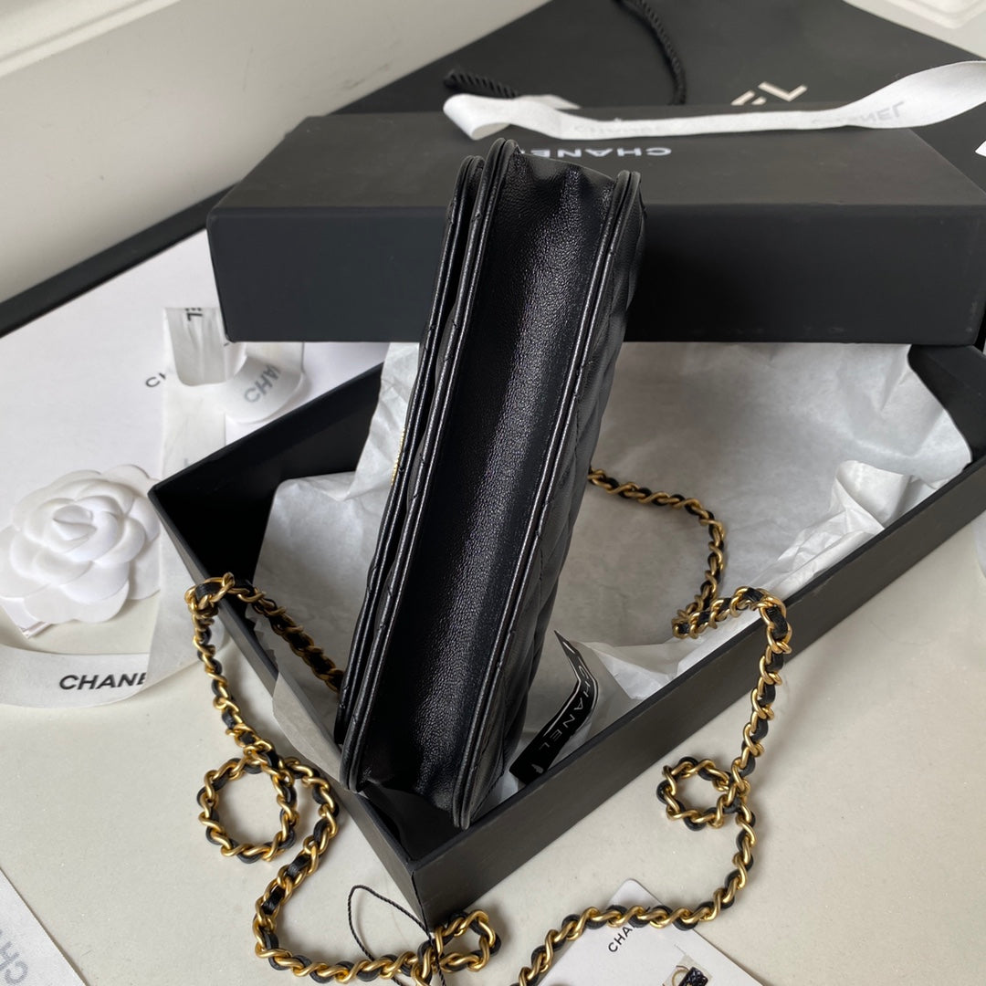 CC MINI 17 BAG IN BLACK CALFSKIN GOLD HARDWARE