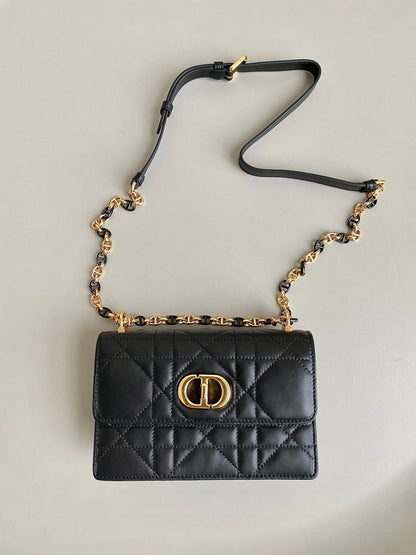 MINI CHAIN BAG 17 IN BLACK CALFSKIN