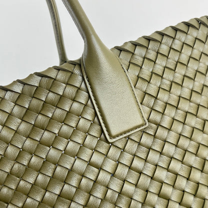 LARGE CABAT 51 IN ARMY GREEN LAMBSKIN