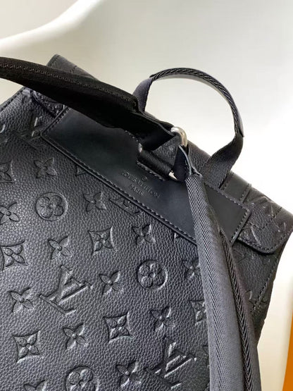DISCOVERY BACKPACK 44 IN BLACK EMBOSSED MONOGRAM CALFSKIN