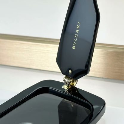 Square-framed Snake-patterned Black-rimmed Sunglasses