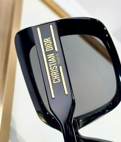 DR Square-framed Black-rimmed Sunglasses