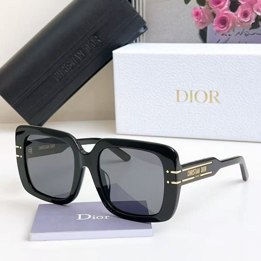 DR Square-framed Black-rimmed Sunglasses