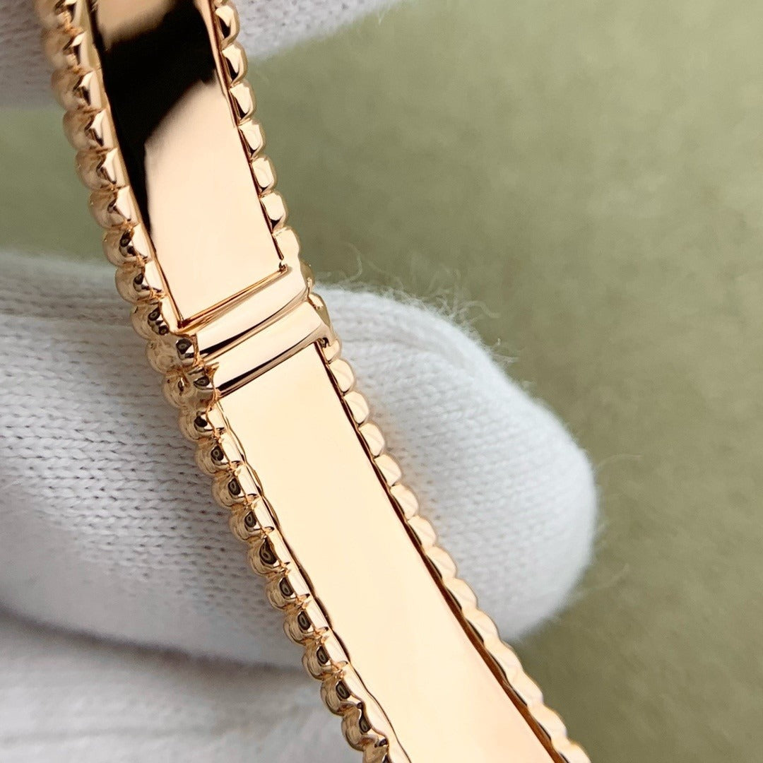 [AURORA]CLOVER ARMBAND-GRAVURSERIE