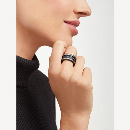 [AURORA]ZERO 1 ROCK FOUR-BAND BLACK CERAMIC WITH STUDDED SPIRAL AND PAVED DIAMONDS RING