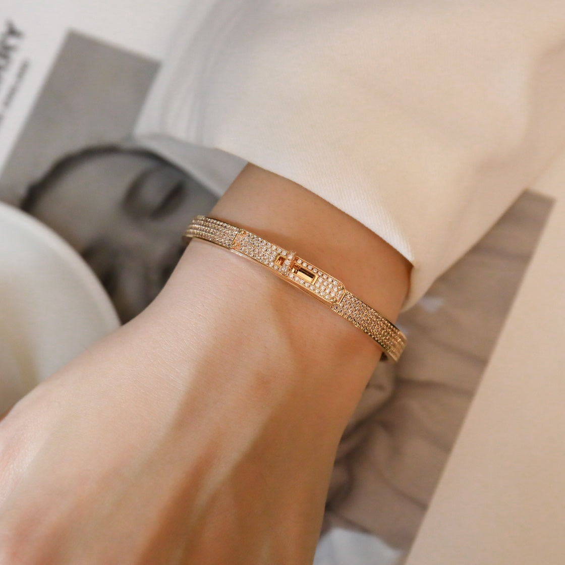 [AURORA]KELLY ARMBAND MIT DIAMANTEN 